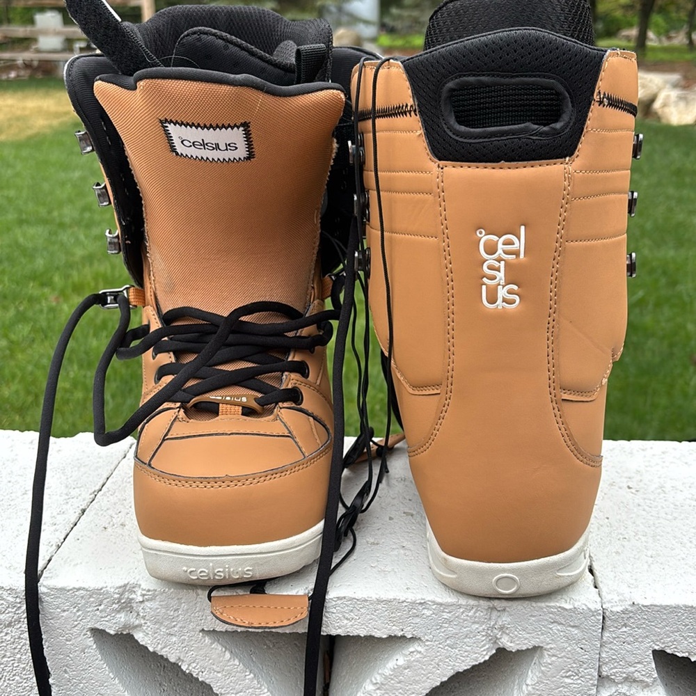 Celsius Sonic-Lace Snowboard Boots Size 7.5